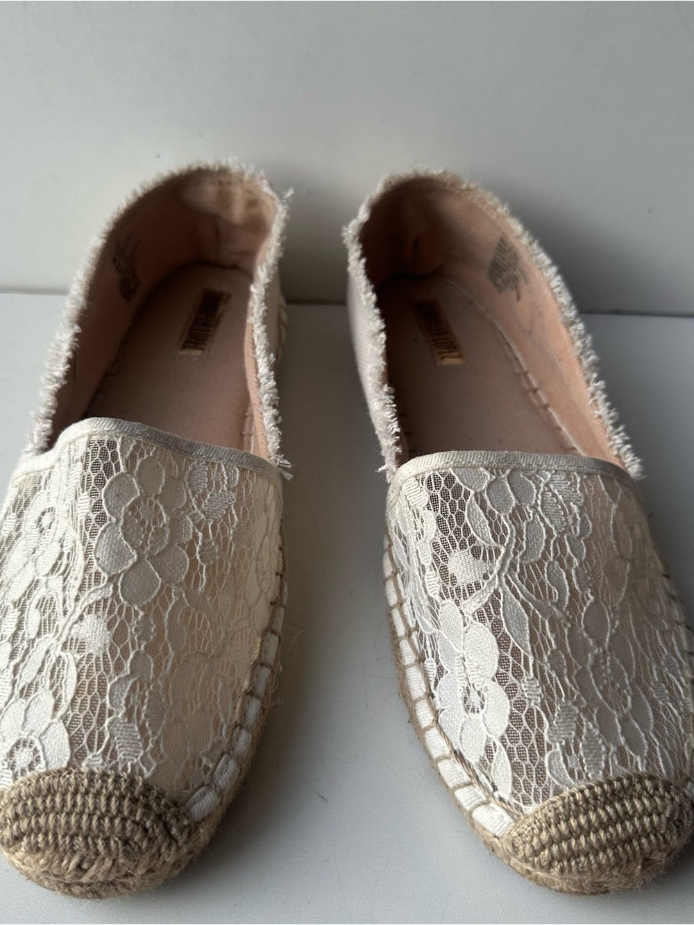 Jennifer Lopez Lace Espadrille Flats Womens Size 8 Beige Slip On Casual Shoes
